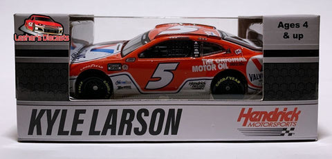 KYLE LARSON 2021 VALVOLINE NASHVILLE RACED WIN 1:64 ARC DIECAST